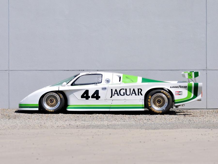  Jaguar XJR5 1982 года  (фото 11 из 18)